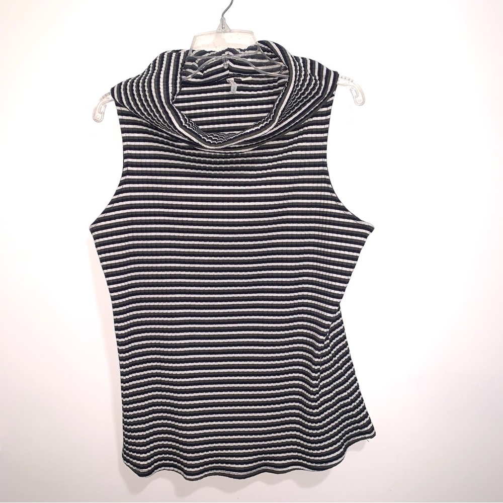 🌷5/$20 Cato Women’s Striped Top